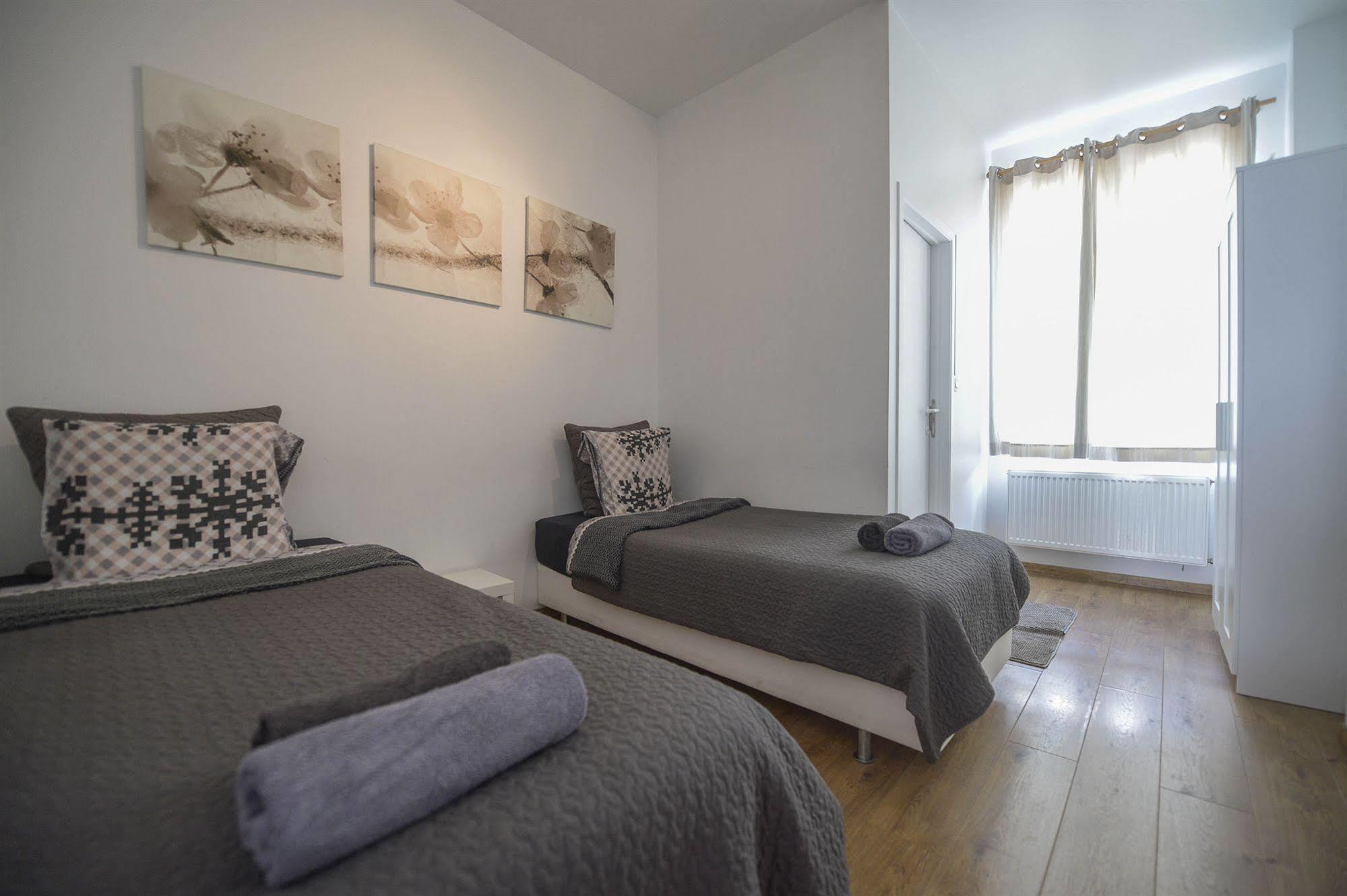 Aparthotel Van Hecke แอนต์เวิร์ป ภายนอก รูปภาพ